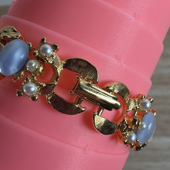 Spatz Hidden Dial Gold Tone Cabochon Watch Moonstone Pearl Bracelet New Battery main image 4